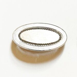 925 STERLING SILVER La Mode Oval Pin